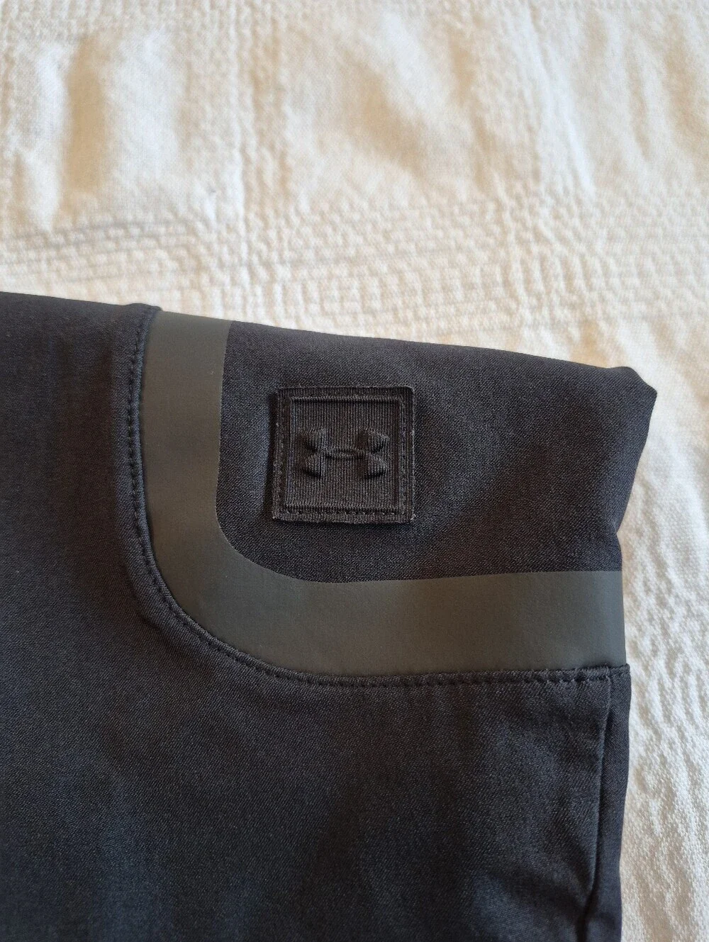 Under Armour men's black jogging athletic pants 40 x 33 all tags removed VGUC - Picture 7 of 7